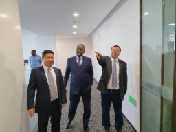 Visite de travail avec des partenaires leaders mondiaux dans le domaine de l'Intelligence Artificielle (IA)